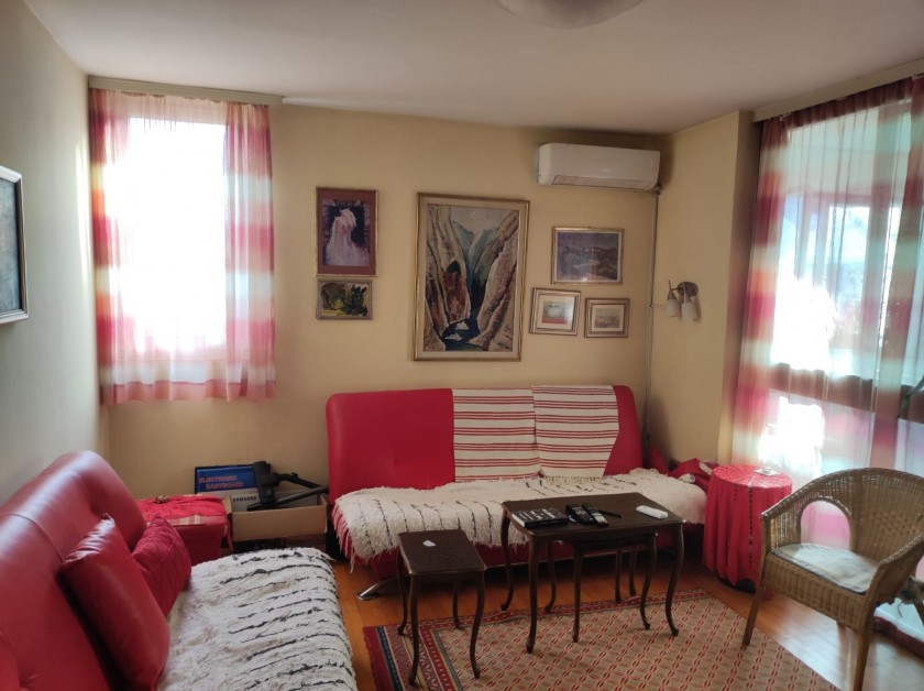 FOR SALE - THREE-BEDROOM APARTMENT NEAR THE BAZAR, BLOK 5, PODGORICA