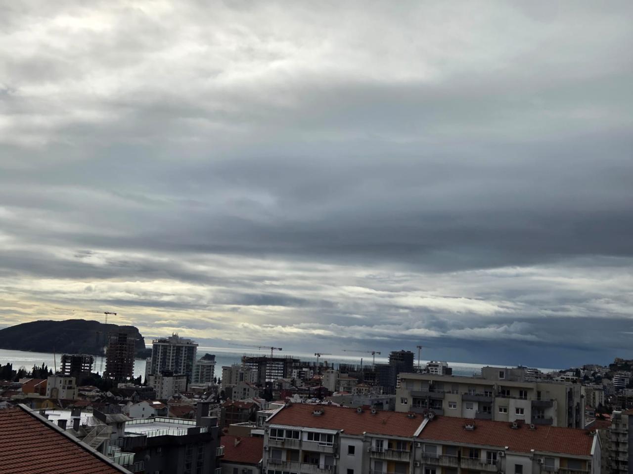 Petosoban dupleks stan, 186mÂ², Rozino, Budva