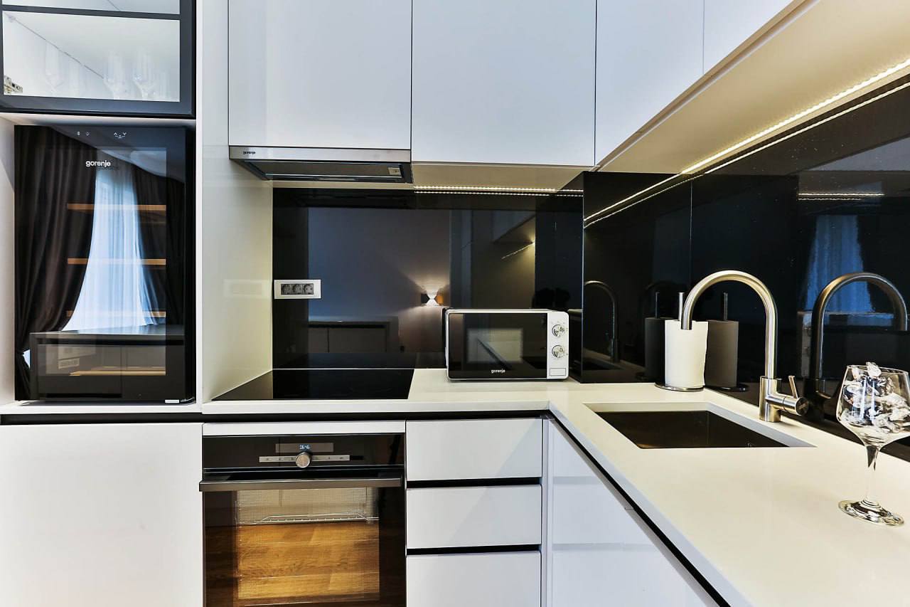 Iznajmljujem Stan-Apartman, Budva