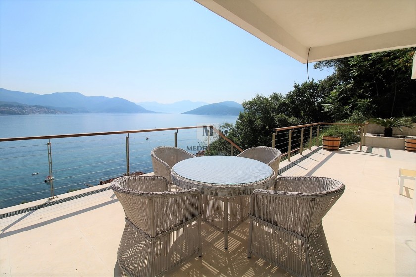 Prodajem Stan-Apartman, Njivice