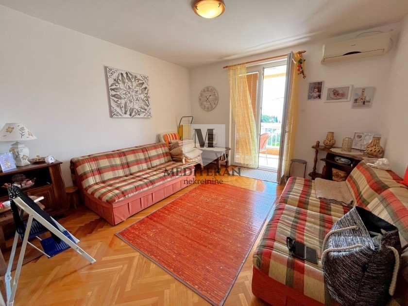 Prodajem Stan-Apartman, Topla