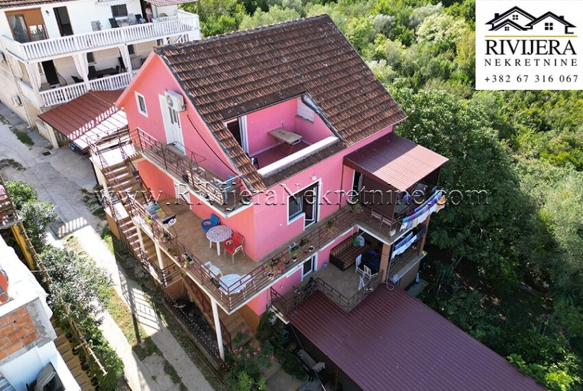 House For Sale, Đuraševići