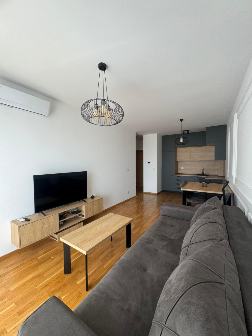 Iznajmljujem Stan-Apartman, Centar