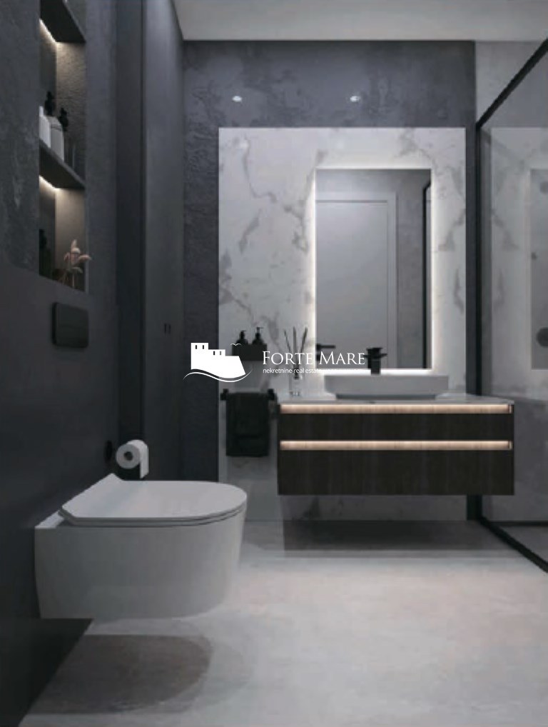 Prodajem Stan-Apartman, Tivat