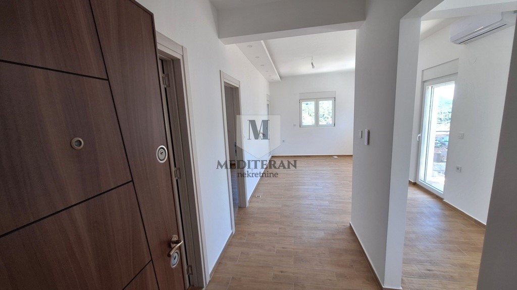 Prodajem Stan-Apartman, Meljine