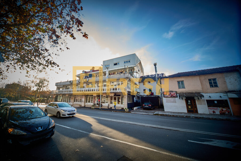 Poslovni prostor, 140m2, Centar, Izdavanje