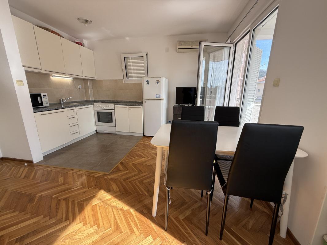 Квартира в Petrovac, 48 m²