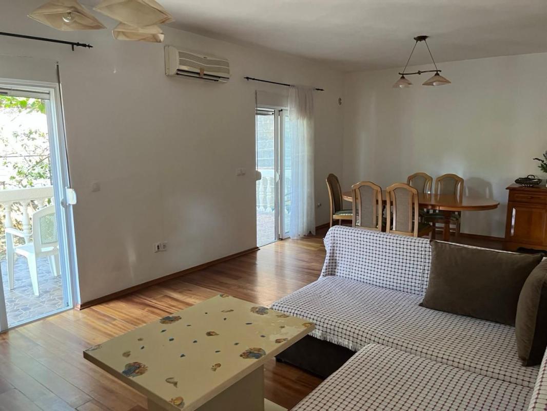 Apartment in Bjelishi, 105 m²