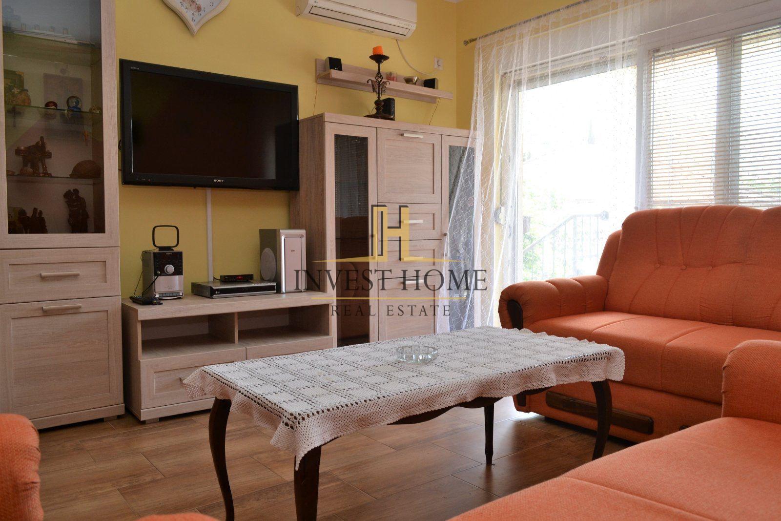 Dvoiposoban stan, Kotor, 107m2