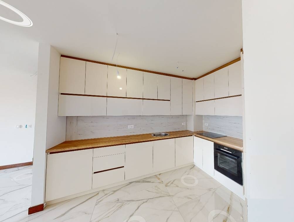 Apartment For Sale, Bar