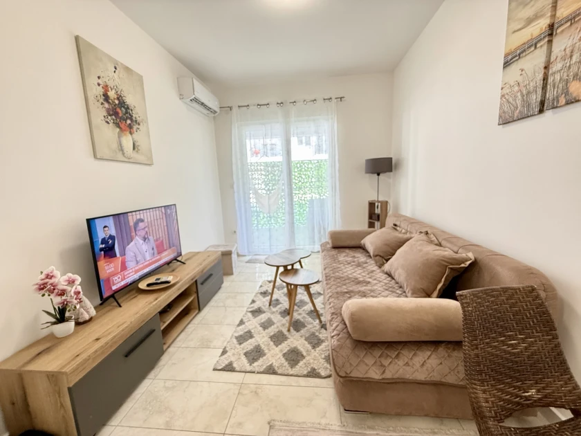 🏡 Jednosoban stan za izdavanje u Budvi, Podkošljun | ID 8067