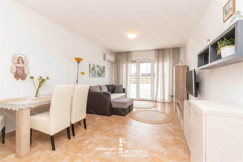 Prodajem Stan-Apartman, Savina