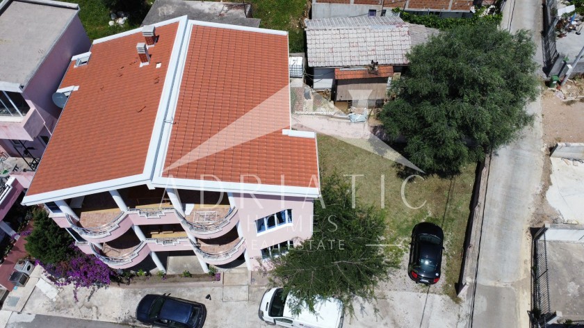 Prodajem Kuću, Šušanj