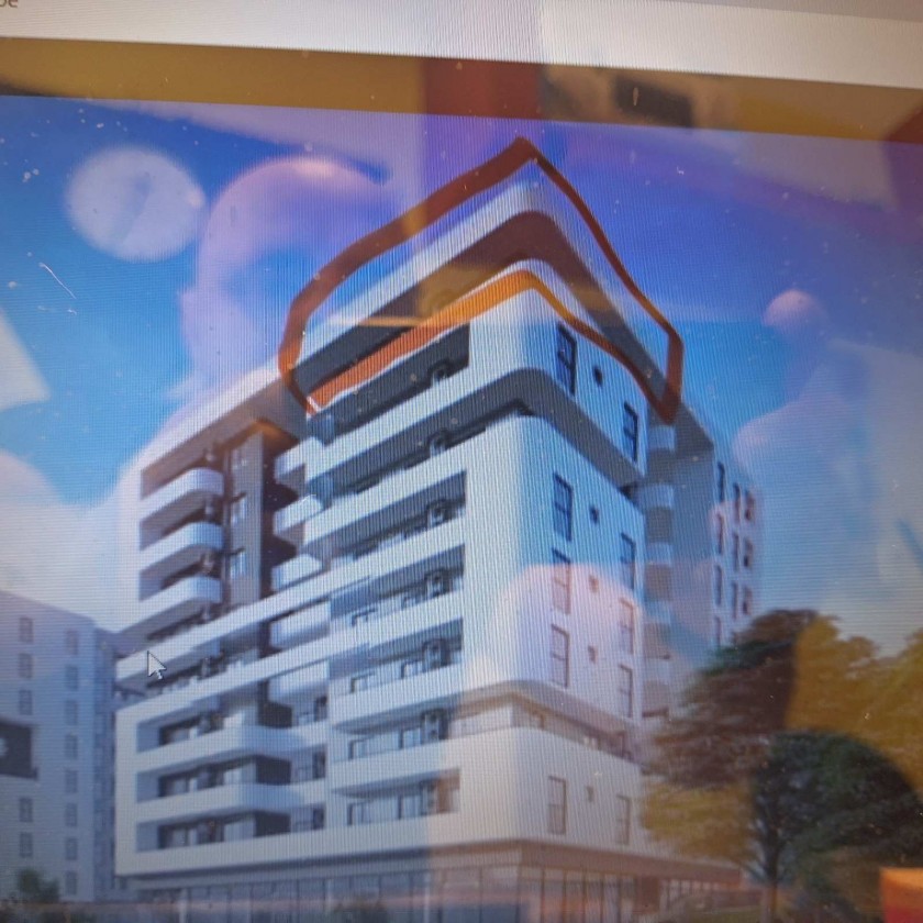 Apartment For Sale, Bar