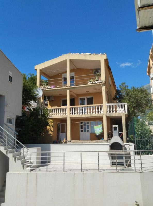 Дом в Dobra Voda, 200 m²