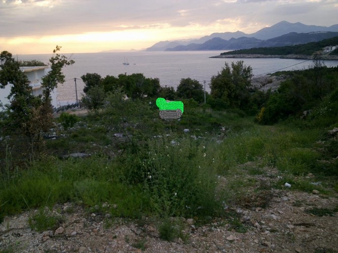 Prodajem Građevinsko Zemljište, Utjeha