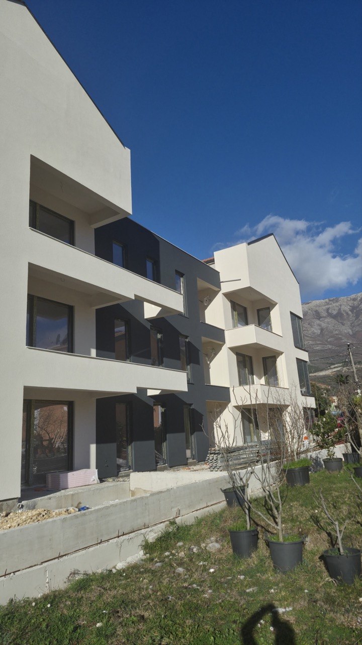 Prodajem Stan-Apartman, Radanovići