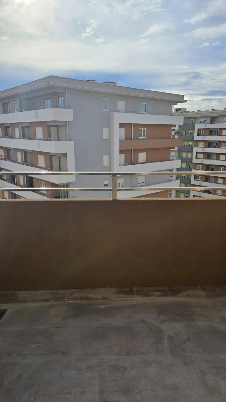 Unfurnished One-Bedroom Apartment for Rent – Central Point, Podgorica