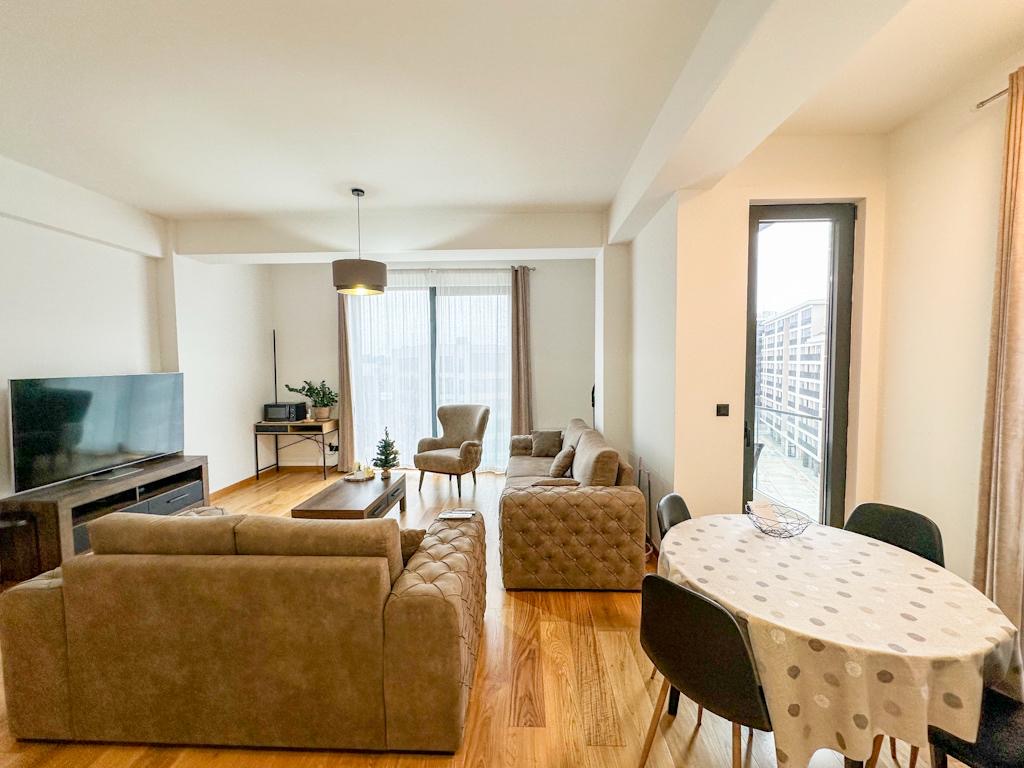 Apartment For Rent, Capital Plaza, Zgrada Oaza2
