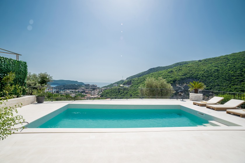 House for Sale, Budva Okolina — €550,000