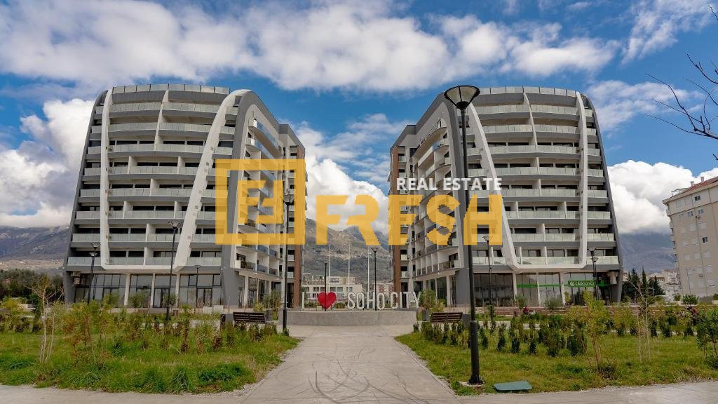 Poslovni prostor, 181m2, Soho City, Izdavanje