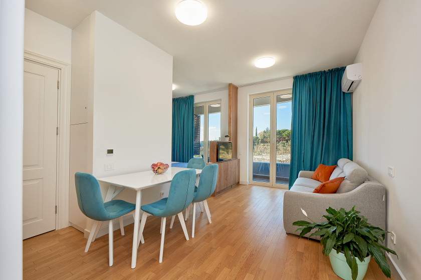 Iznajmljujem Stan-Apartman, Bečići