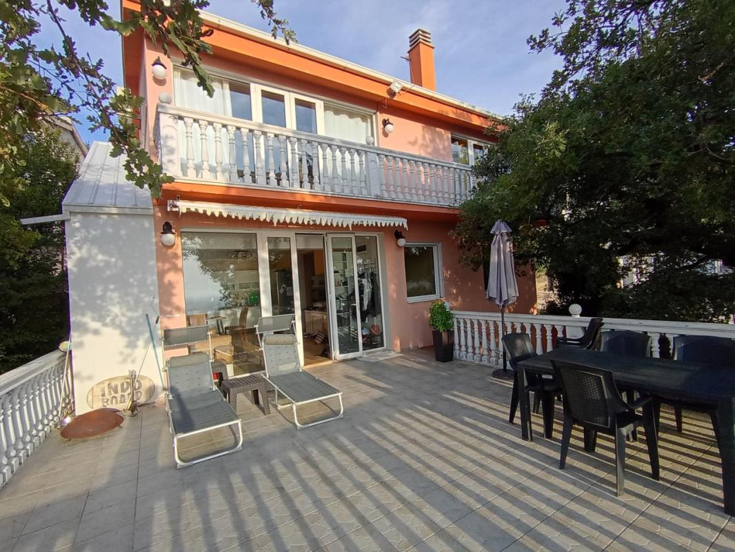 Дом в Sutomore, 282 m²