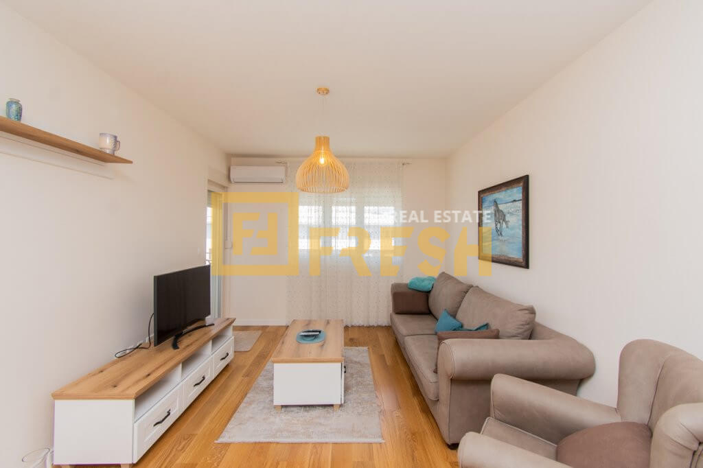 One-room apartment, 50m2, Central point, For rent