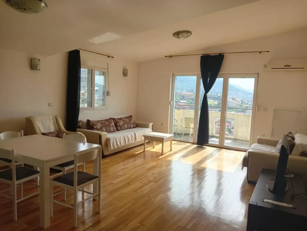 Apartment in Bjelishi, 73 m²