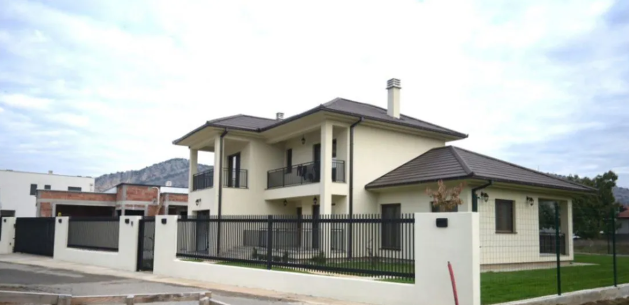 House in Tolosi, 212 m²