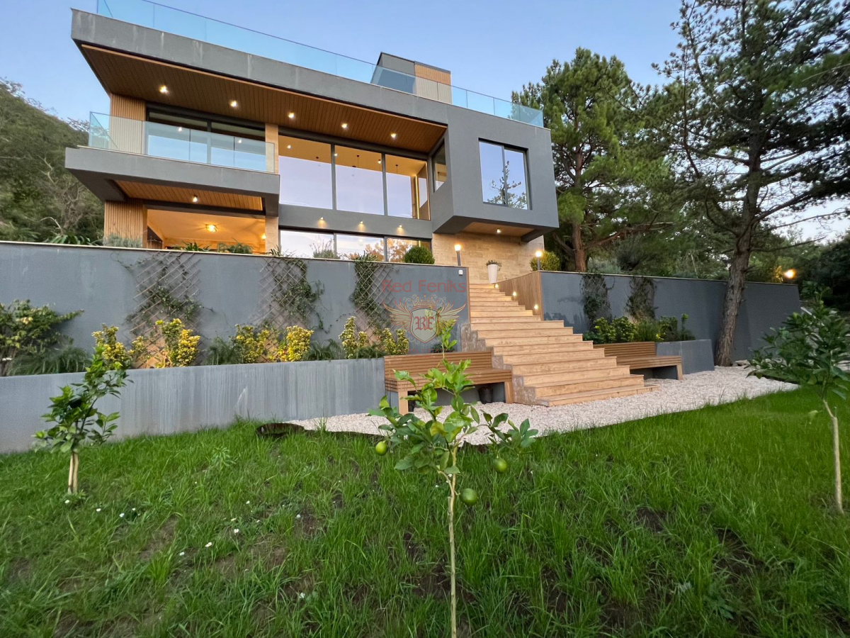 House for Sale, Tivat — €2,500,000