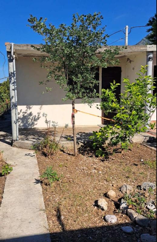 House in Sutomore, 95 m²