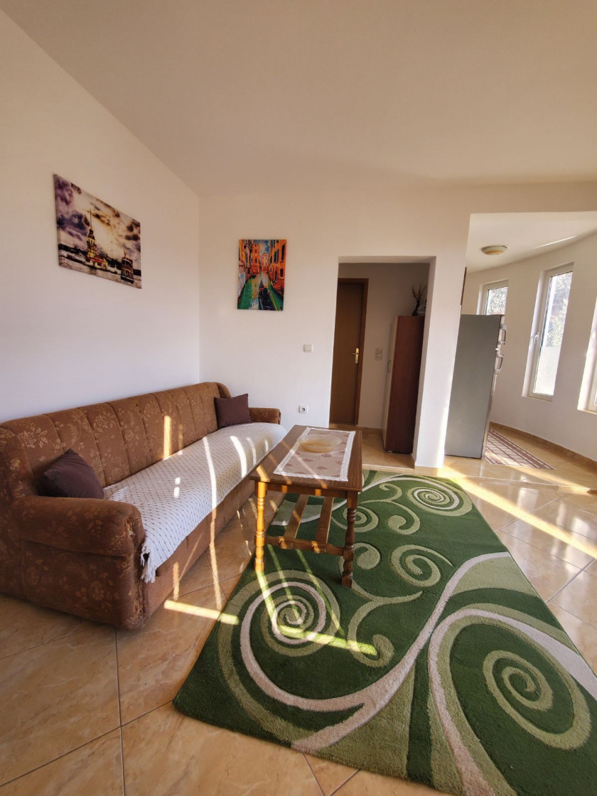 Iznajmljujem Stan-Apartman, Bjeliši