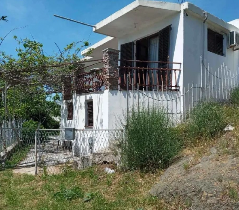 Дом в Sutomore, 83 m²