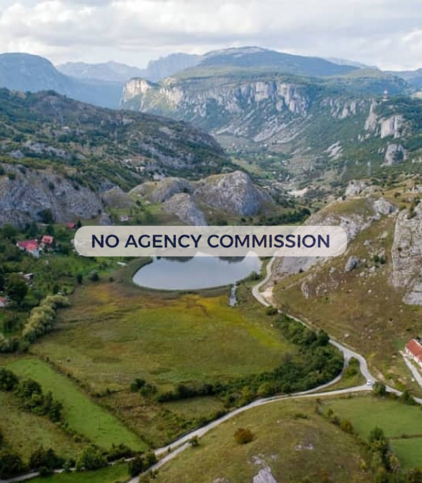 Kuća sa garažom i placem – Komarnica, 15 min od Žabljaka