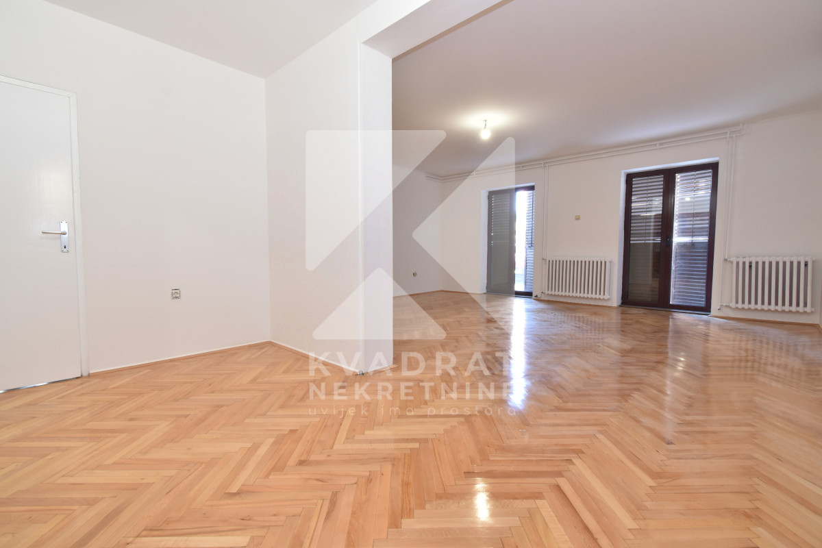 Izdavanje, Kuća, Podgorica, Stari Aerodrom, 200m2