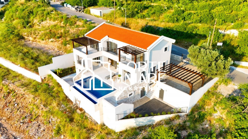 Prodajem Kuću, Blizikuće, Budva