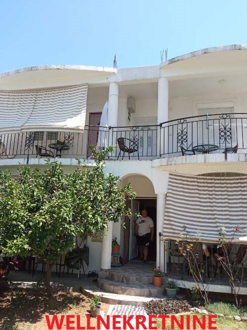 Prodajem Kuću, Ilino