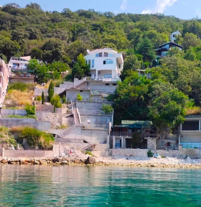 Дом в Kruce, 280 m²