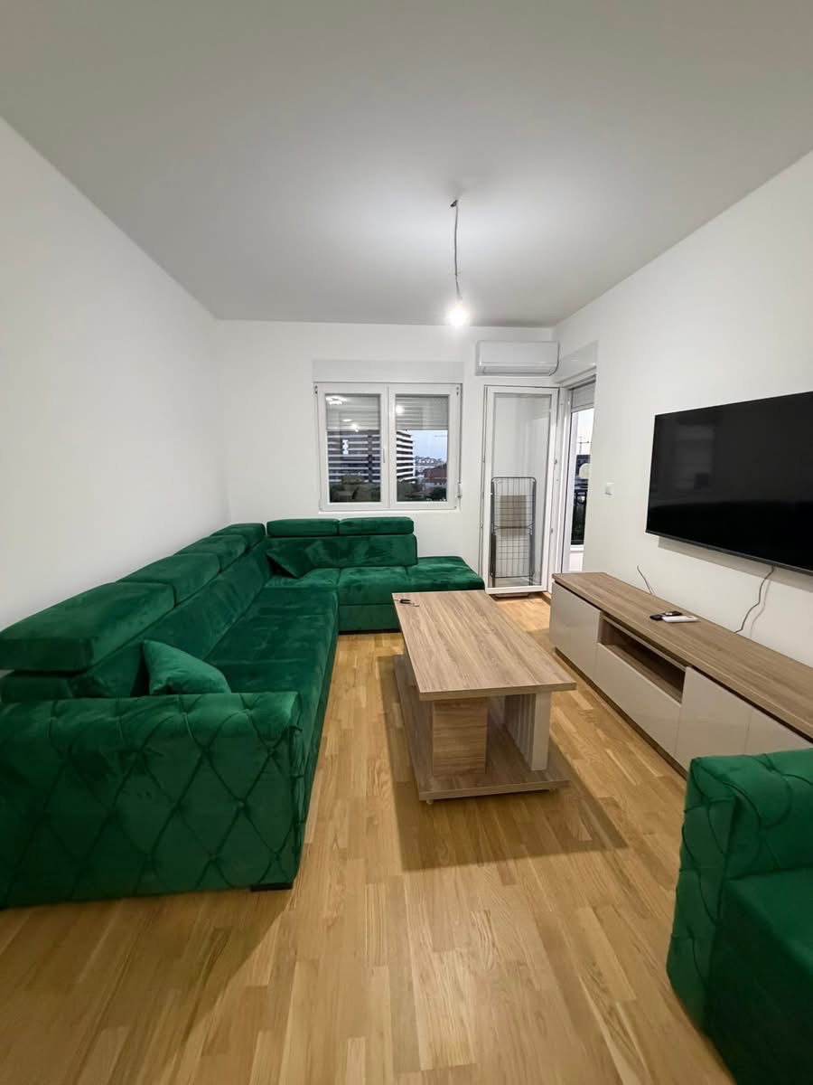Iznajmljujem Stan-Apartman, Ilino
