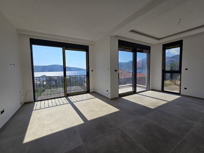 Apartment For Sale, Tivat