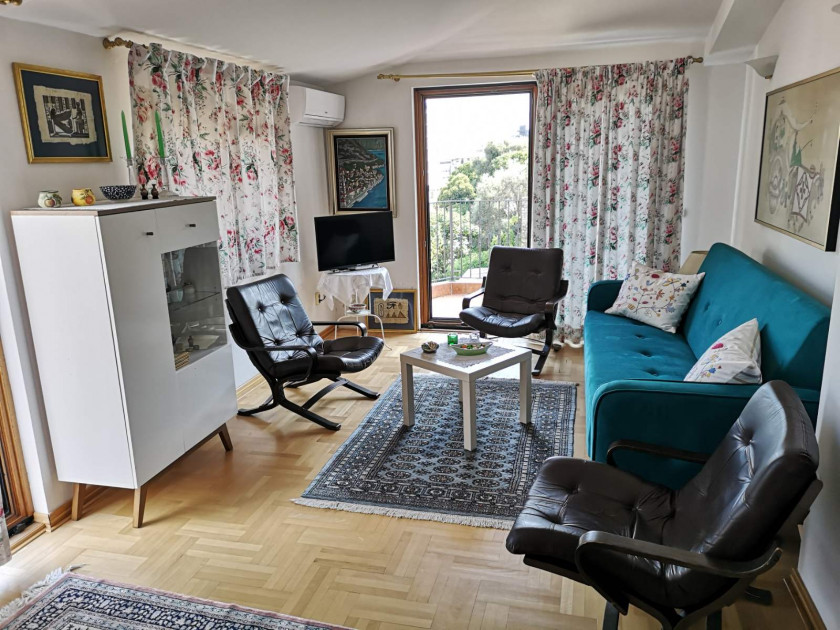 Iznajmljujem Stan-Apartman, Gospoština