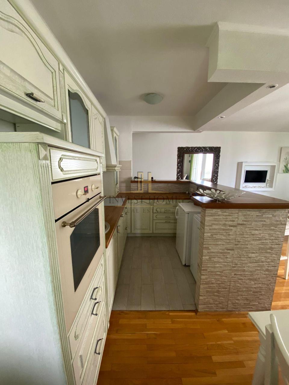 Dvosoban stan, Blok 5, 68m2