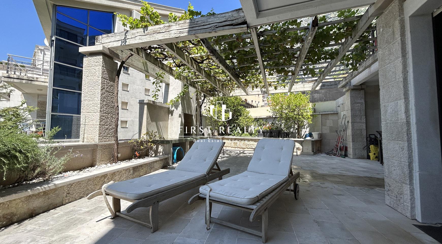 Two bedroom apartment with huge terrace