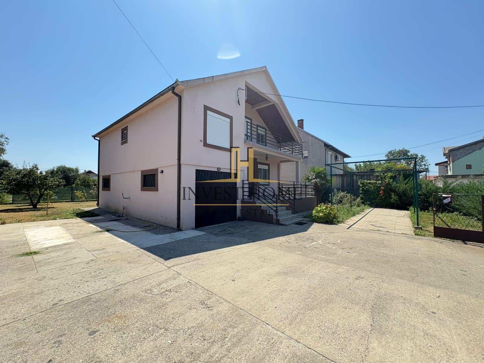 Kuća, Tološi, 191m2