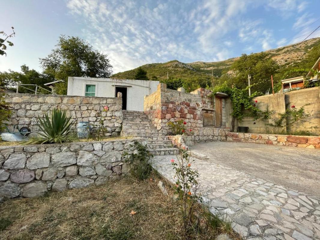 Дом в Sutomore, 50 m²