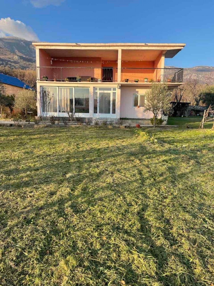 House For Sale, Dobre Vode