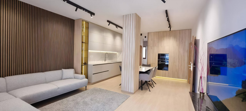 3-BR Mountain & City View Apartment | Elevator | 2 Bathrooms | Terrace | Babilonija