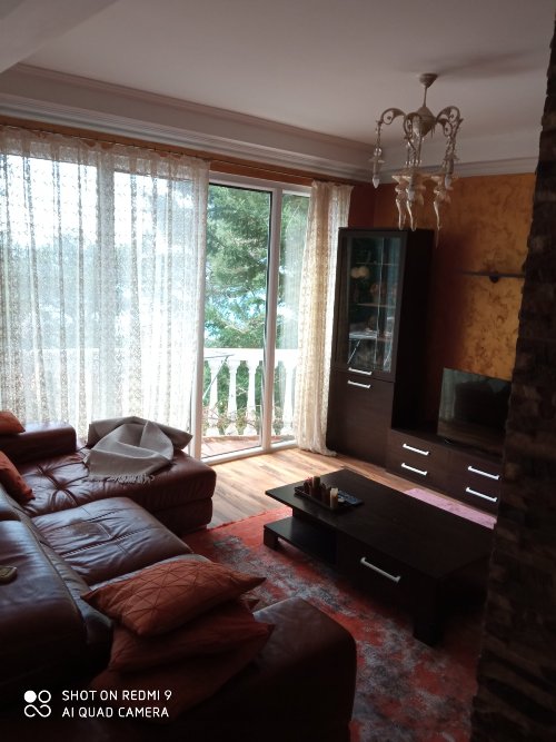 Продается дом, Бар