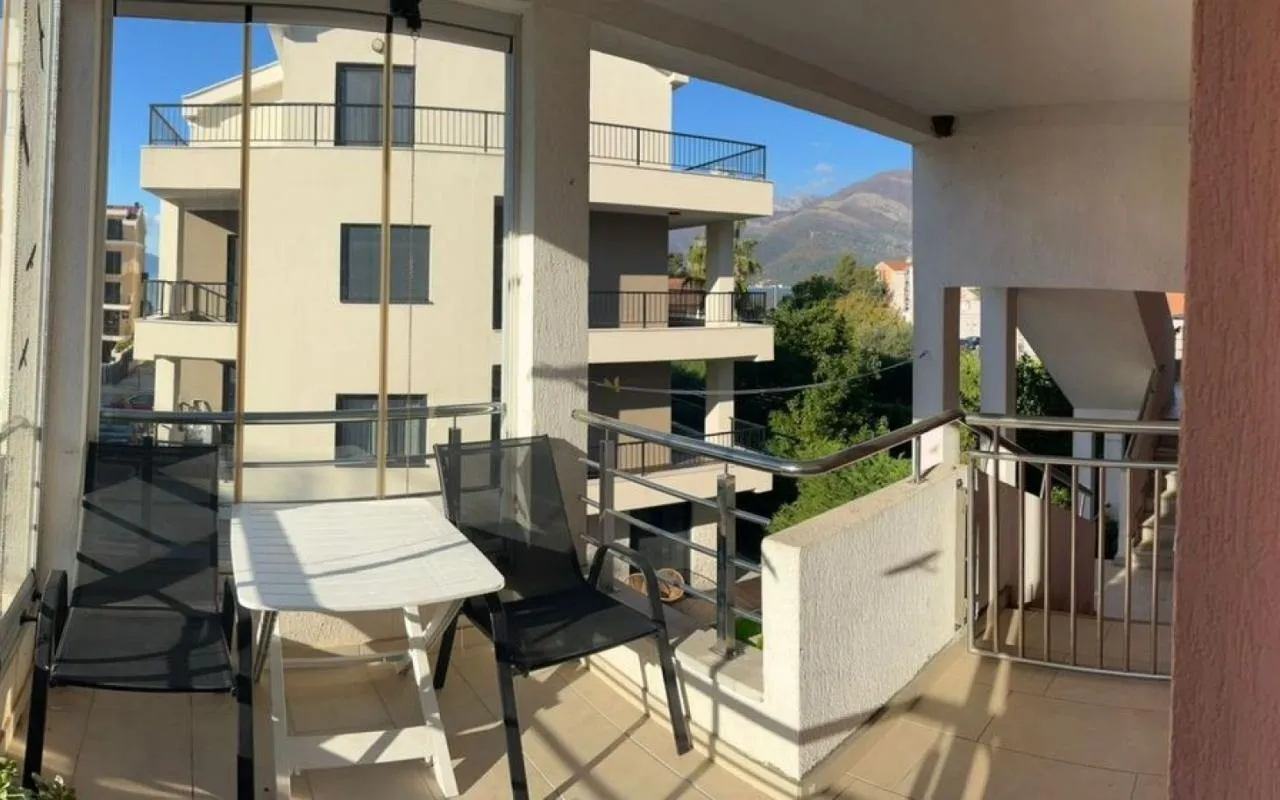 Apartment in Tivat, 51 m²